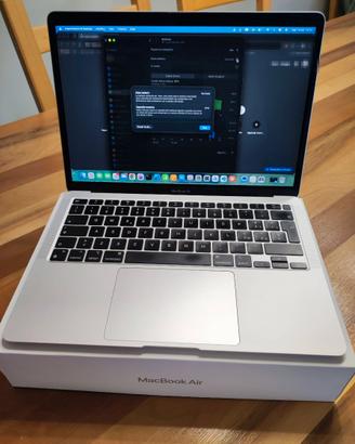 MacBook Air M1 2020 8GB 256GB argento con scatola 