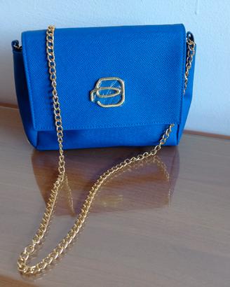 Pochette nuova con catenella