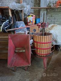 Torchio e macina uva