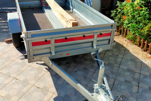 Rimorchio per trasporto cose uso privato