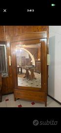 Armadio antico in legno massello cilentano