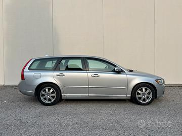 Volvo V50 D2 N1