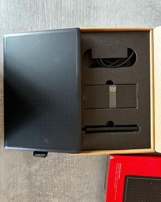 Tavoletta grafica Wacom One completa con penna