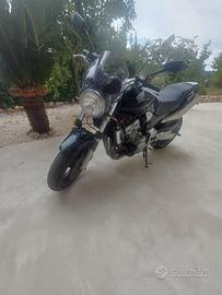 Honda Hornet 900