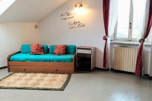 Ampio luminoso appartamento mansardato