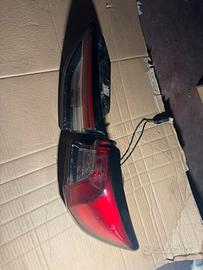 Fanale post dx ford kuga