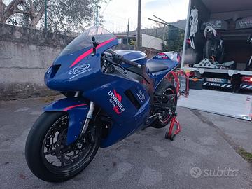 Kawasaki Ninja 600 2007 super accessoriata 