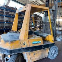 Muletto diesel 3500kg marca Detas