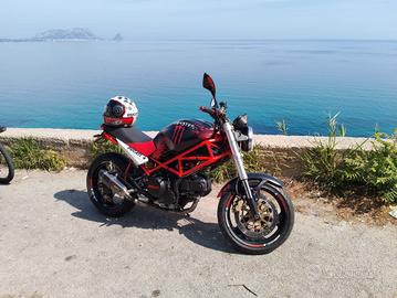 DUCATI MONSTER