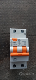Interruttore 16A. 30mA