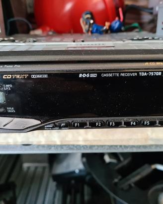 Autoradio+caricatore+amplificatore