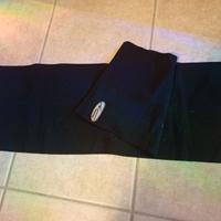 Sciarpa calda di colore nero