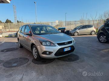 Ford Focus 1.6 SW Bz.- GPL 2010 DA VETRINA