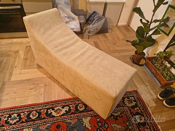 coppia di poltroncine pouf in Alcantara