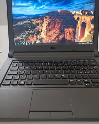 Notebook DELL Latitude 3350 i3 2.0 ghz 4gb ram