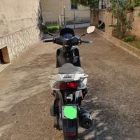 Kymco Agility cc50 anno 2012