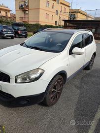 Nissan Qashqai+2 2010