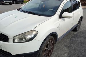 Nissan Qashqai+2 2010