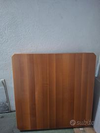 Tavolo di legno ciliegio con apertura a libro