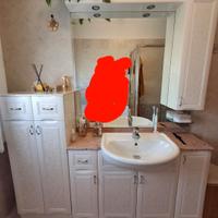 mobile bagno completo di lavabo in ceramica 