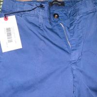 pantaloni nuovi con etichetta
