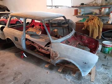 A112 Abarth scocca con targhe e documenti