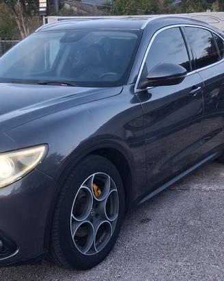 Alfa Romeo Stelvio executive 180cv "distribuzione