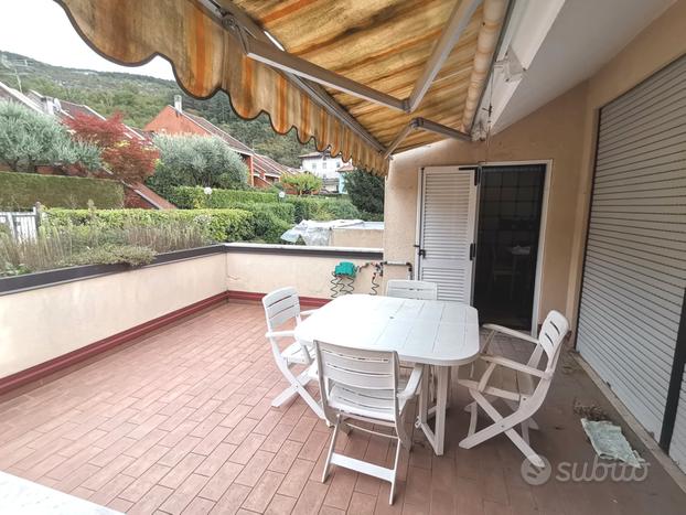 3 CAMERE + TERRAZZA e BOX TRIPLO in casa a schiera