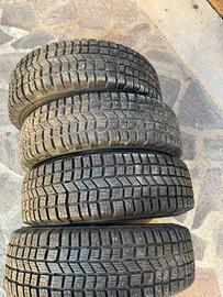 205/70R15 CHIODATE