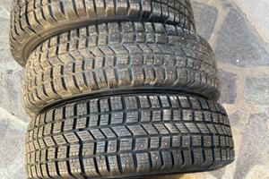 205/70R15 CHIODATE