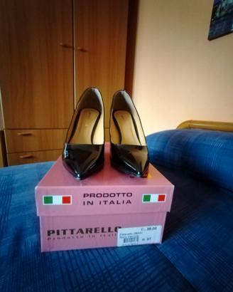 Scarpe décolleté verniciate nere