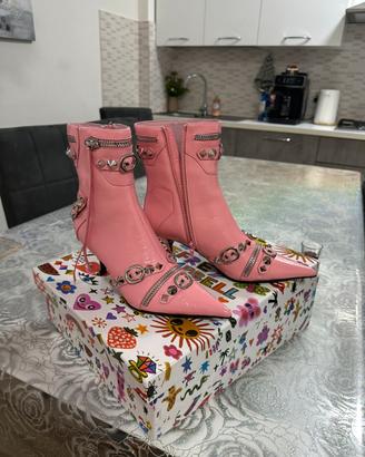 Stivaletti rosa con tacco a punta