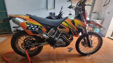 Permuto ktm 520 con supersportiva