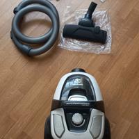 Aspirapolvere con accessori Electrolux