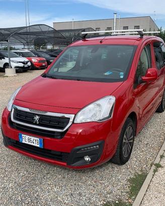PEUGEOT Partner Tepee BlueHDi 120 S&S Active