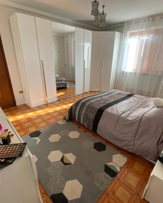 Camera da letto completa