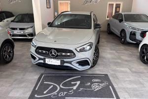 MERCEDES-BENZ GLA 200D PREMIUM AMG NIGH-LED