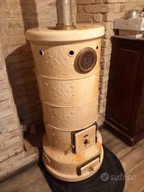 stufa in ceramica di Castellamonte 