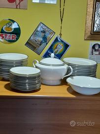 SERVIZIO PIATTI 38PZ PORCELLANA E PLATINO 