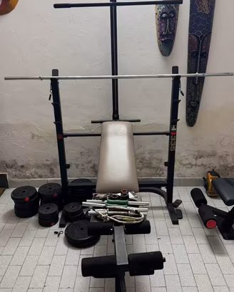 Palestra Weider, pesi, bilanciere e panchetta