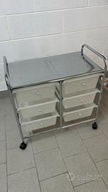 Carrello con cassetti e ruote