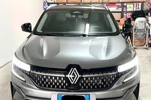 Renautl Austral Iconic Full Hybrid