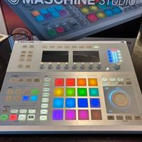 Native Instruments Maschine Studio White