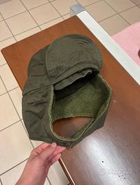 Cappello con paraorecchie