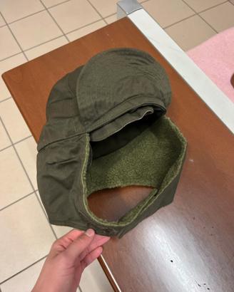 Cappello con paraorecchie
