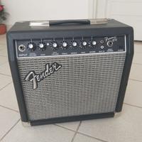 Amplificatore chitarra Fender Frontman 15R ribasso