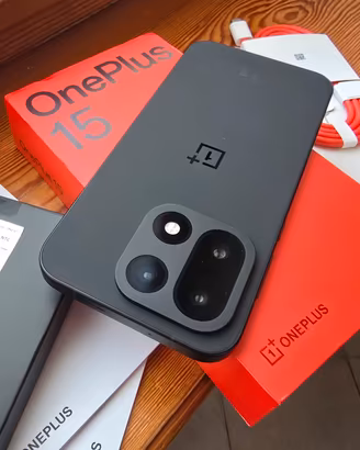 OnePllus 15  + 512GB / 16Ram