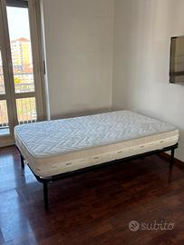 Letto con materasso Una piazza e mezzo