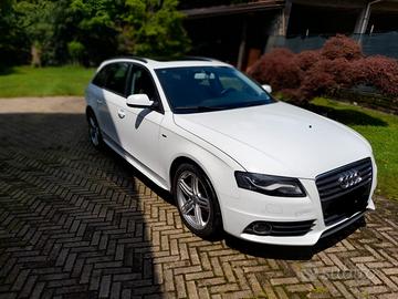 AUDI A4 4ª serie - 2010