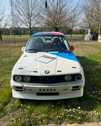 Bmw m3 e30 replica pista salita drift